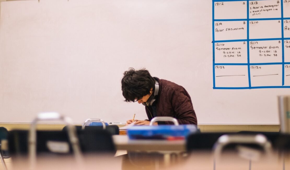 School anxiety Child coping strategies Parental guidance Overcoming fear Classroom stress Supportive parenting Anxiety roots Practical steps Emotional support