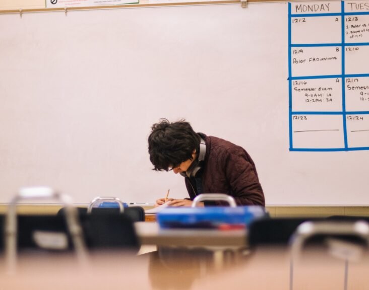 School anxiety Child coping strategies Parental guidance Overcoming fear Classroom stress Supportive parenting Anxiety roots Practical steps Emotional support